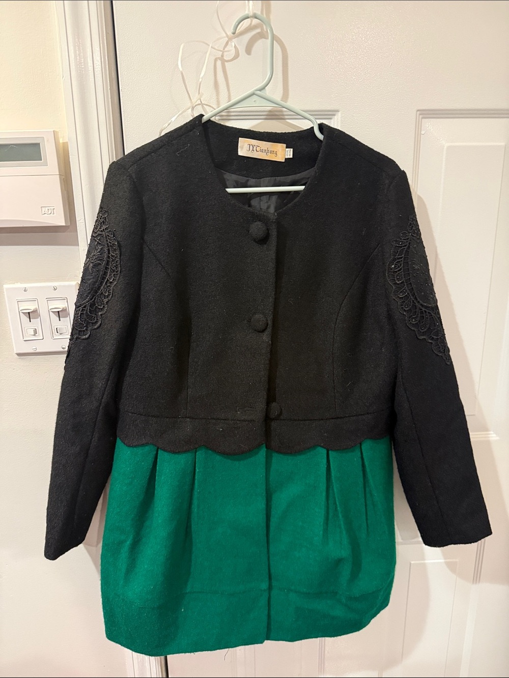 Pj Couture Black & Emerald Two-Tone Scalloped Hem Pea Coat